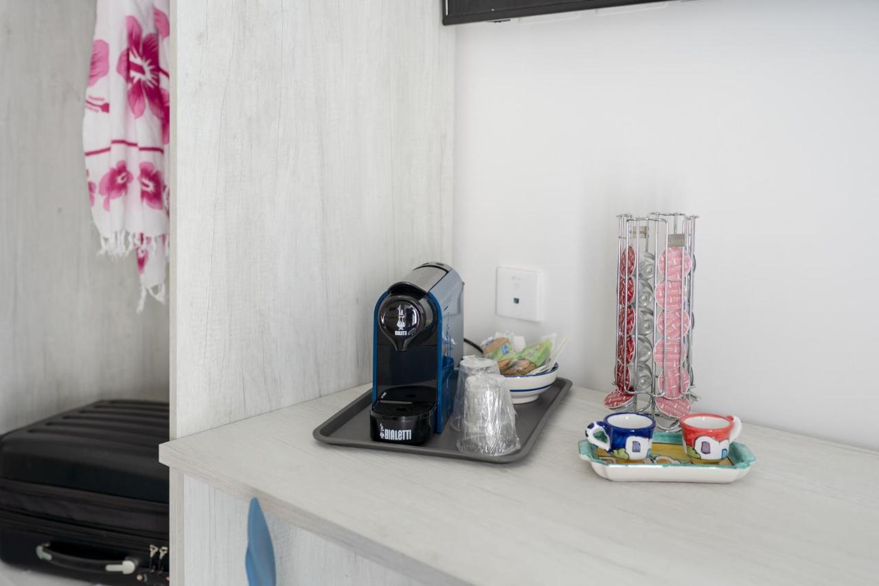 Poseidonia Rooms プロチーダ エクステリア 写真
