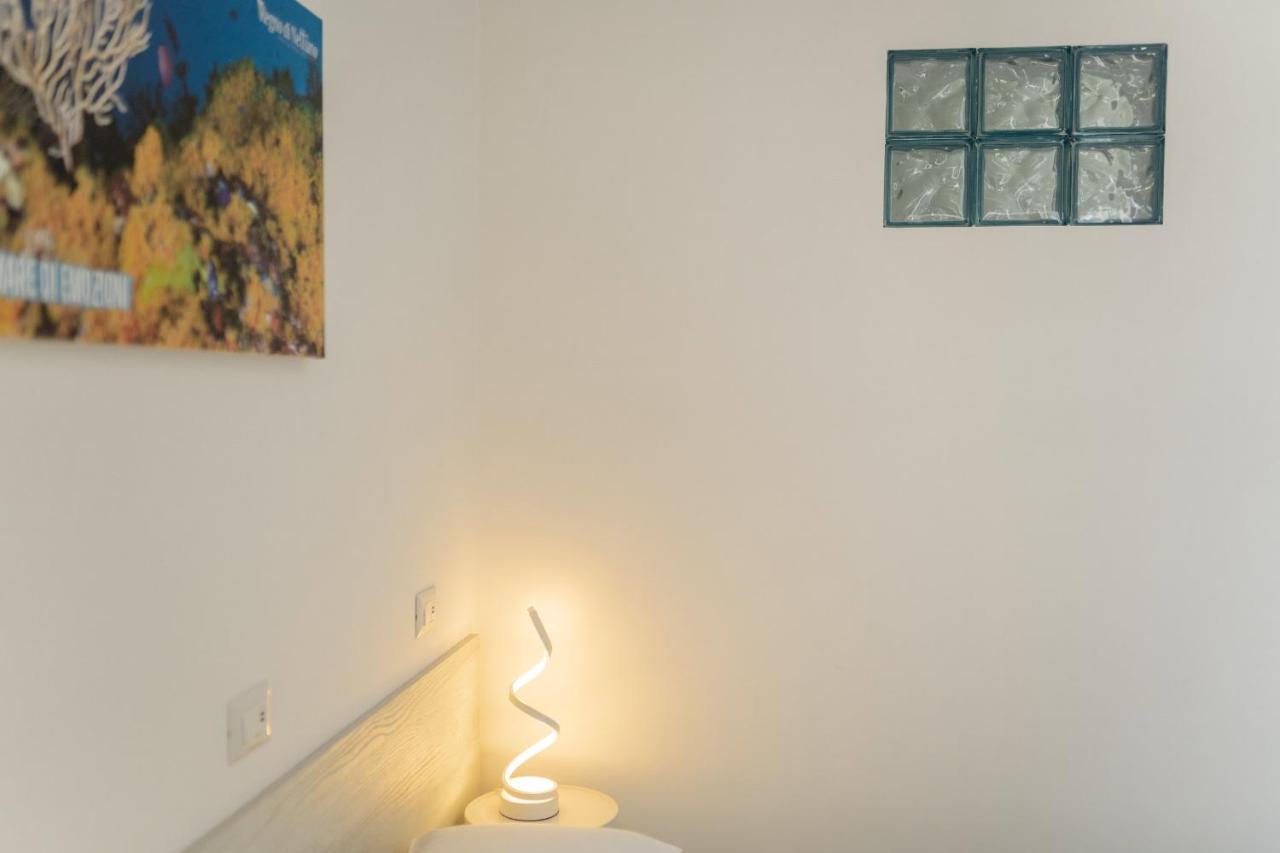 Poseidonia Rooms プロチーダ エクステリア 写真