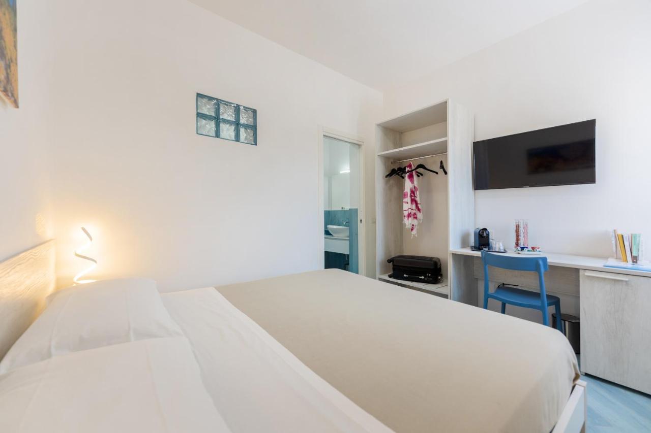 Poseidonia Rooms プロチーダ エクステリア 写真