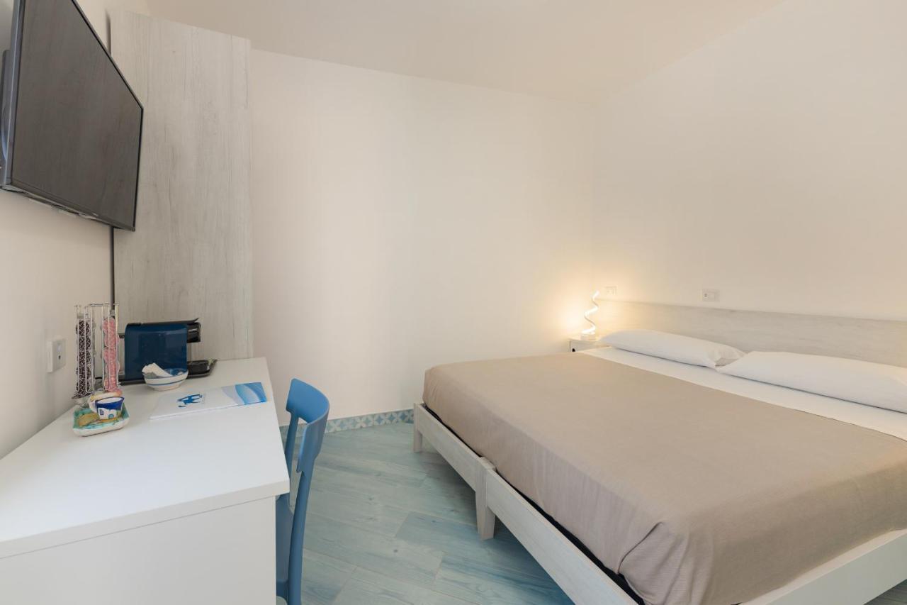 Poseidonia Rooms プロチーダ エクステリア 写真
