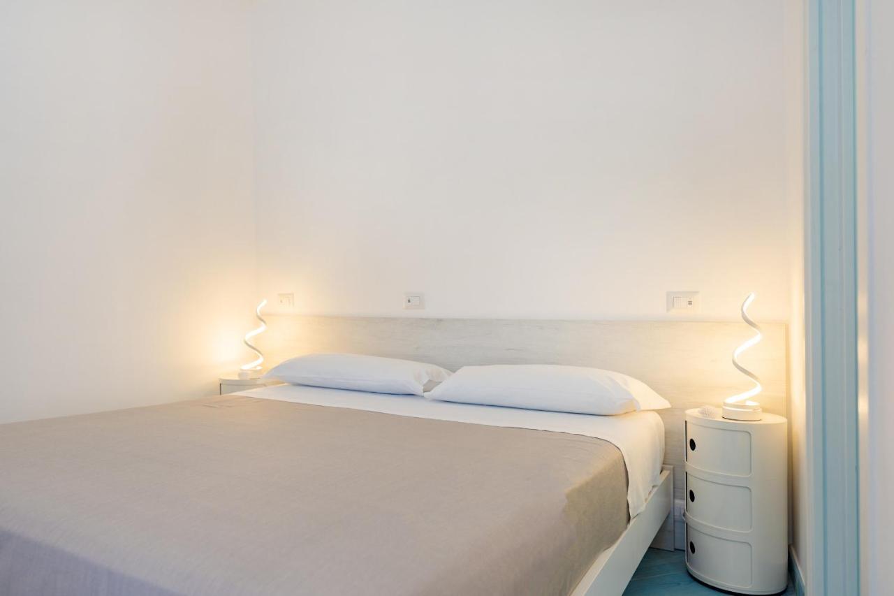 Poseidonia Rooms プロチーダ エクステリア 写真